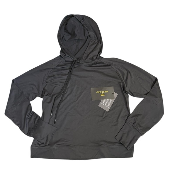 Warroad Tops - Warroad Black Hoodie. Size S